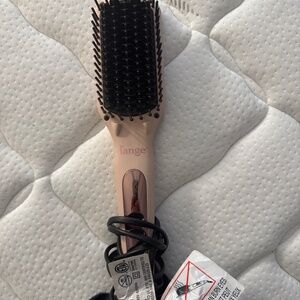 L’ange hair straightening brush